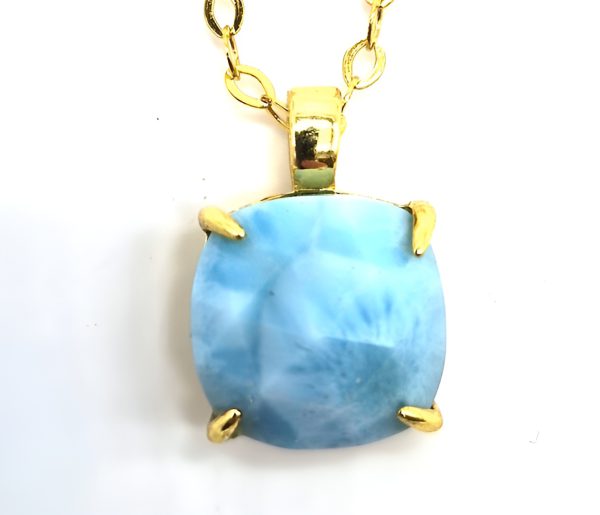 Collier Argent Plaqué Or et Larimar Carrée de 10x10mm