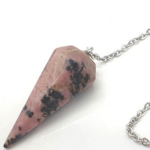 Pendule a facettes en Rhodonite rose véritable, chaine argentée et bille de Rhodonite